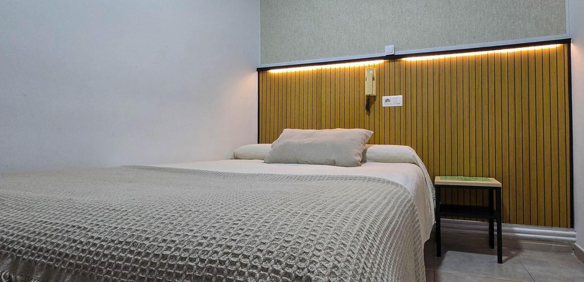 Hostal Ramon Y Cajal Valladolid Ngoại thất bức ảnh