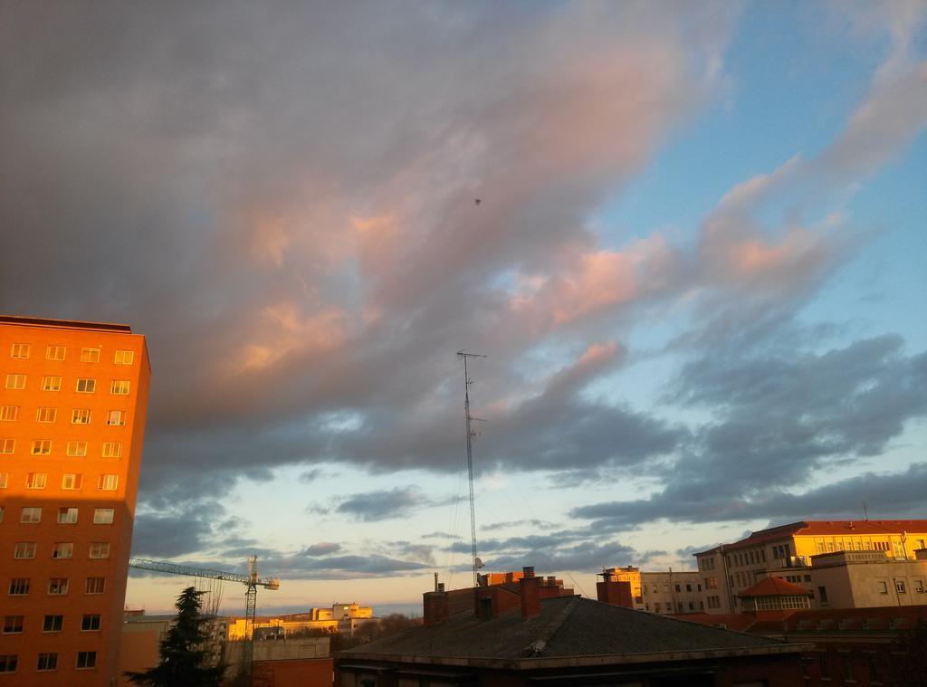 Hostal Ramon Y Cajal Valladolid Ngoại thất bức ảnh